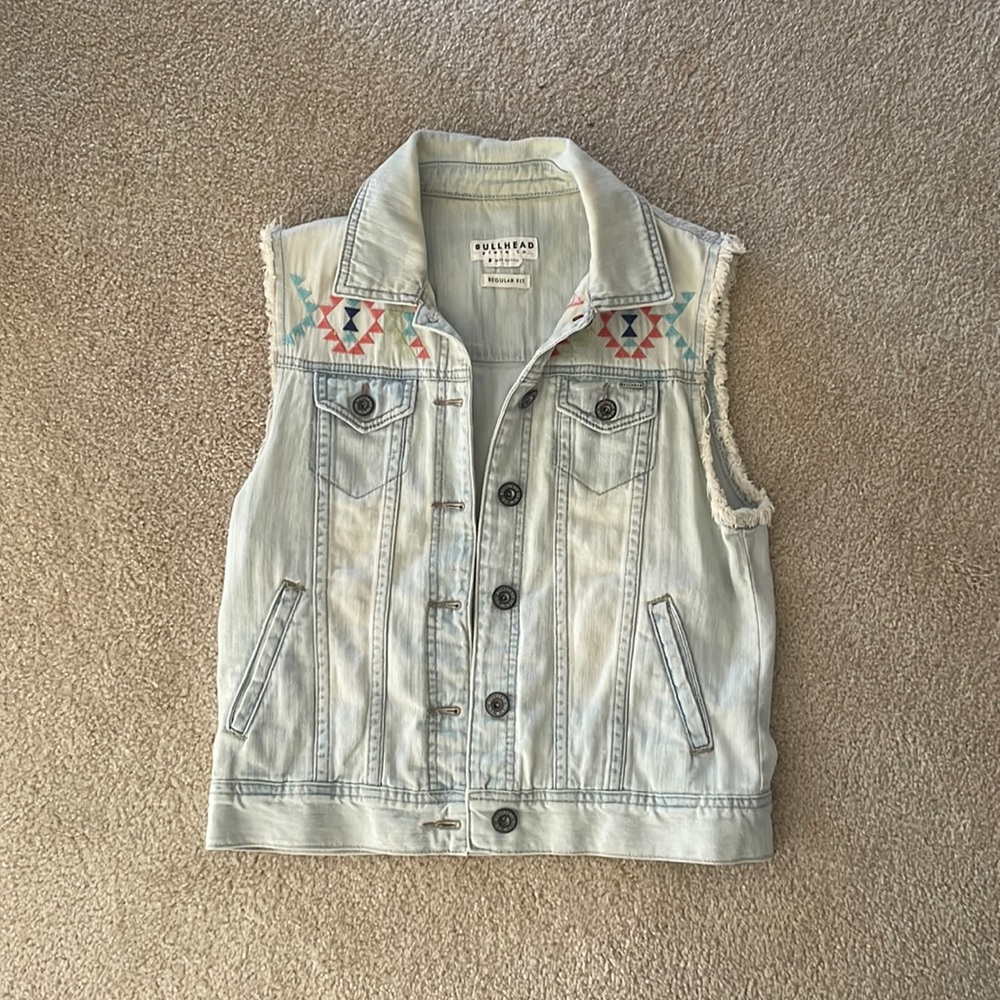 Bullhead Denim Co light wash embroidered denim vest